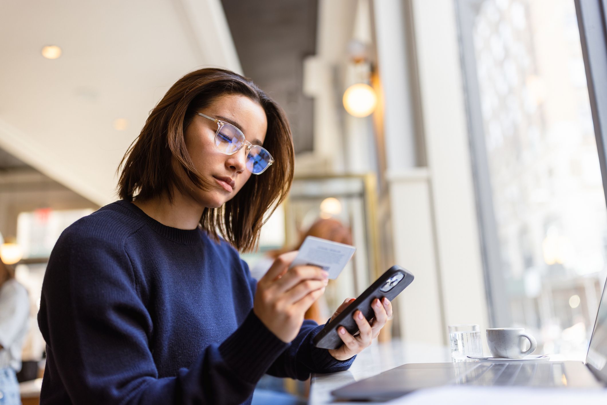 Unraveling the Maze of Credit Card Debt: A Young Adult's Guide
